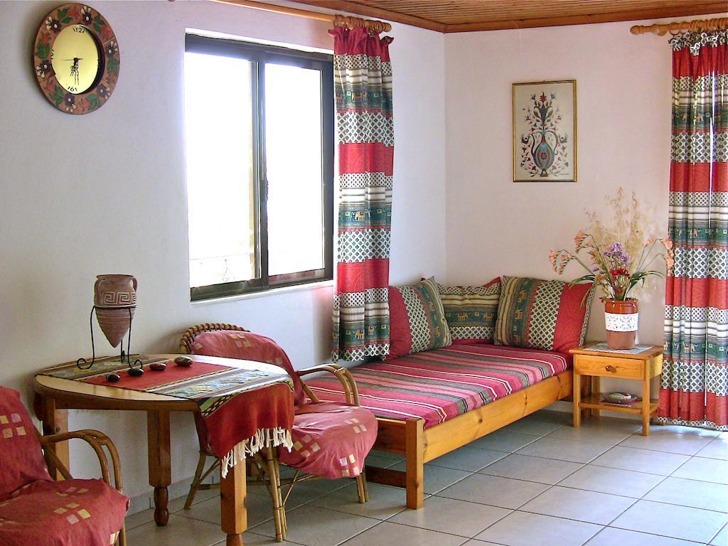 Kyra'S Paradise Potistika Kamer foto